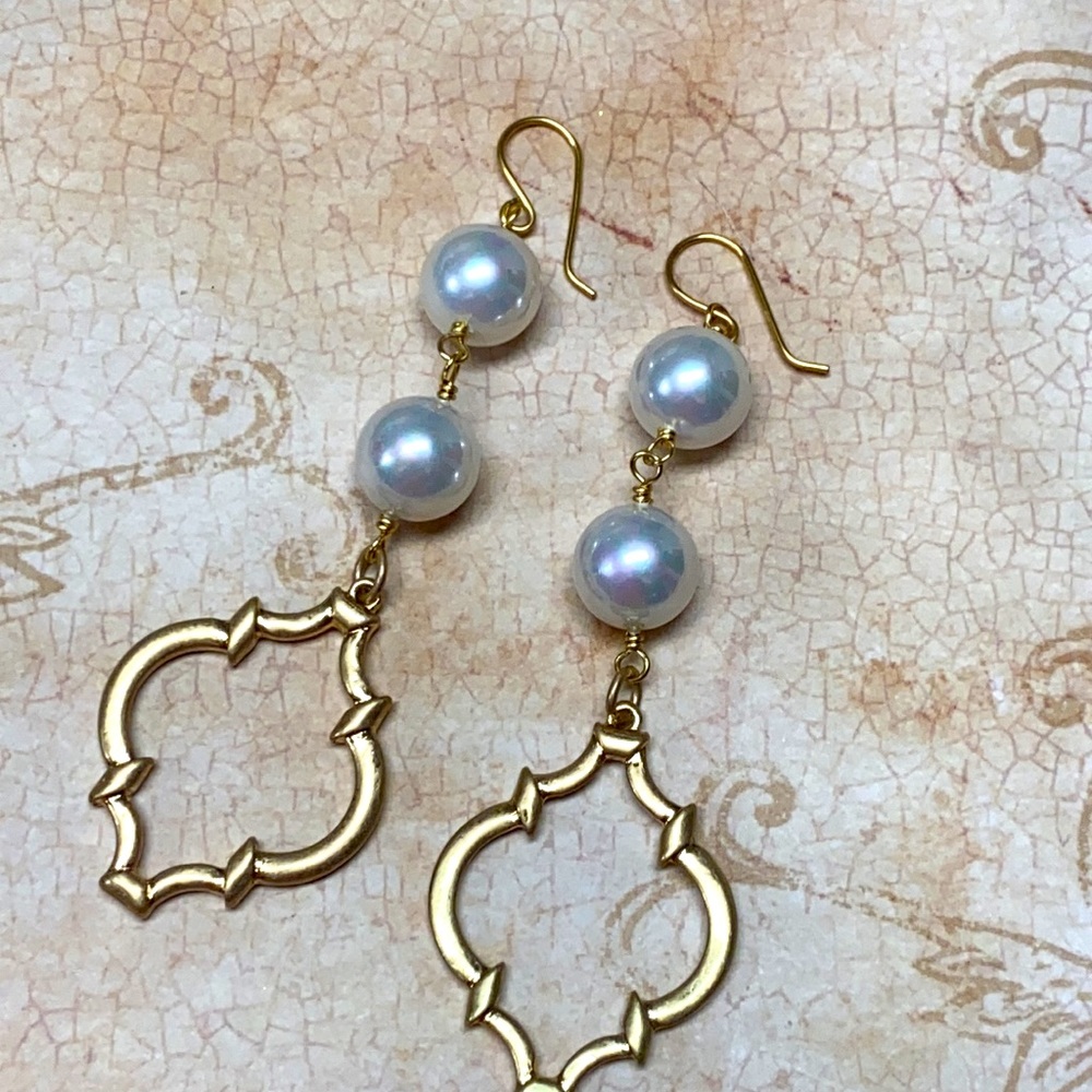 NEW LONG chunky pearl gold quatrefoil statement - Picture 5 of 8